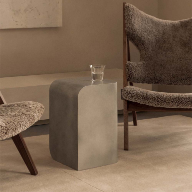 Volume, Side Table