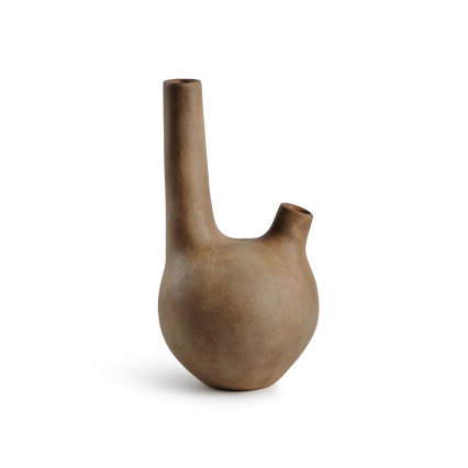 Zariel, Vase