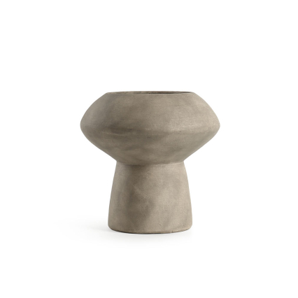 Taryn, Vase