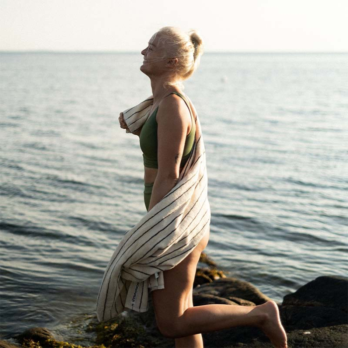 Naram Face Towel, Creme & Ink