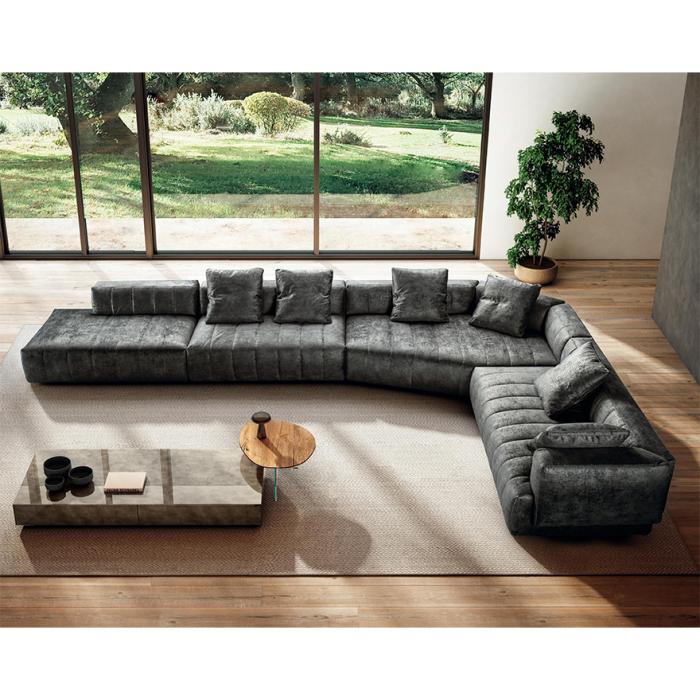 Hayato, Sofa