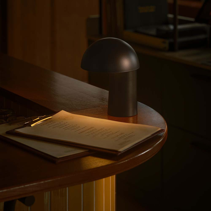 Faye, Portable Table Lamp, Black