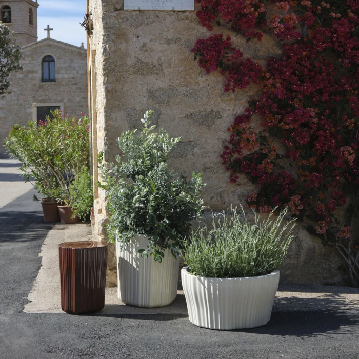 Corteza, Small Cachepot, Burgundy 