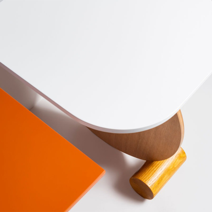 Table Roll, Side Table