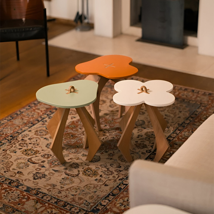 Feeble Four, Side Table