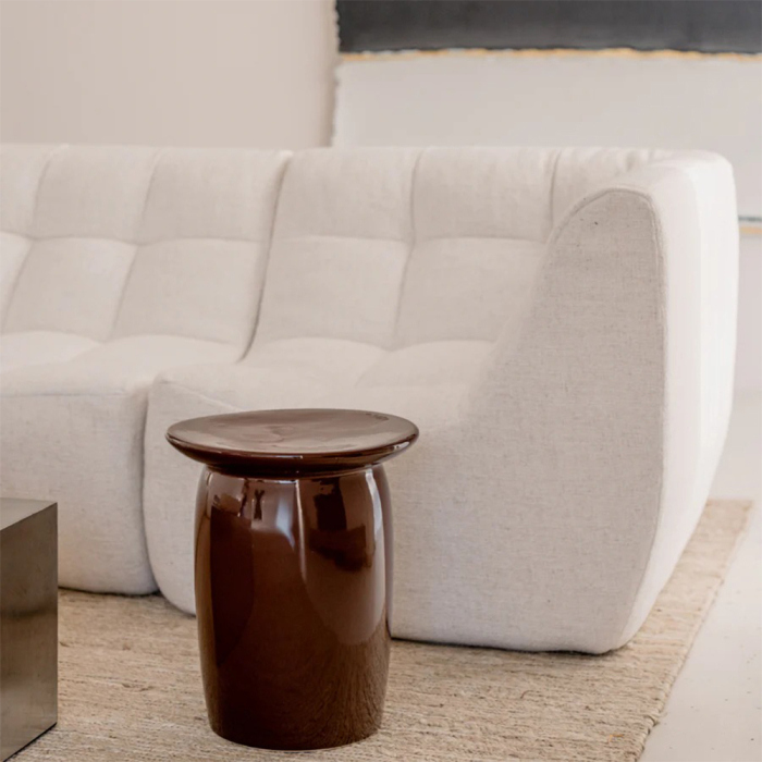 Kivo, Stool