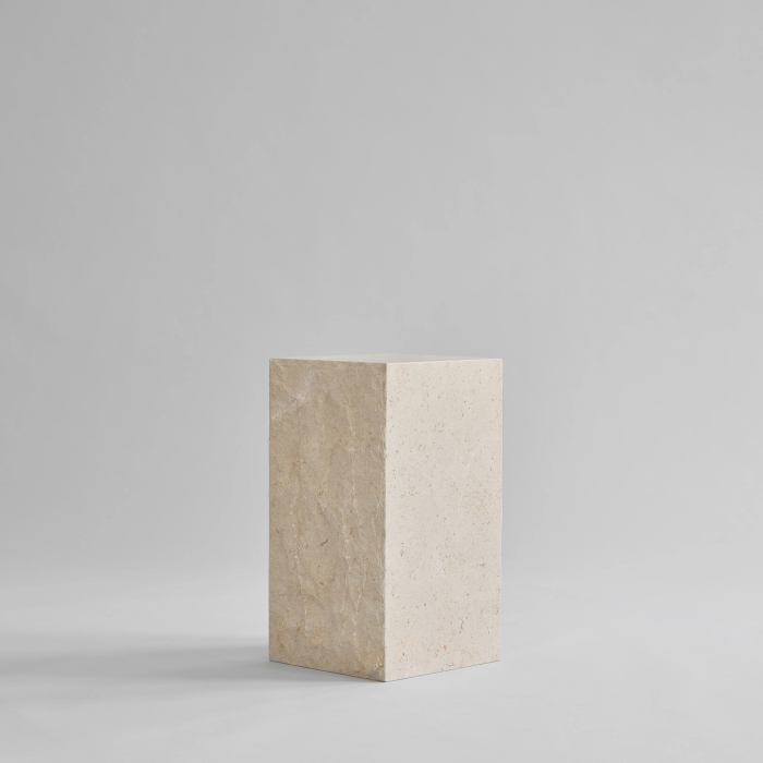 Podium, Medium, Limestone