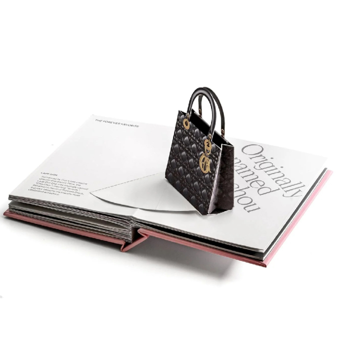 Fashion Unfolded: Pop-Up Dior