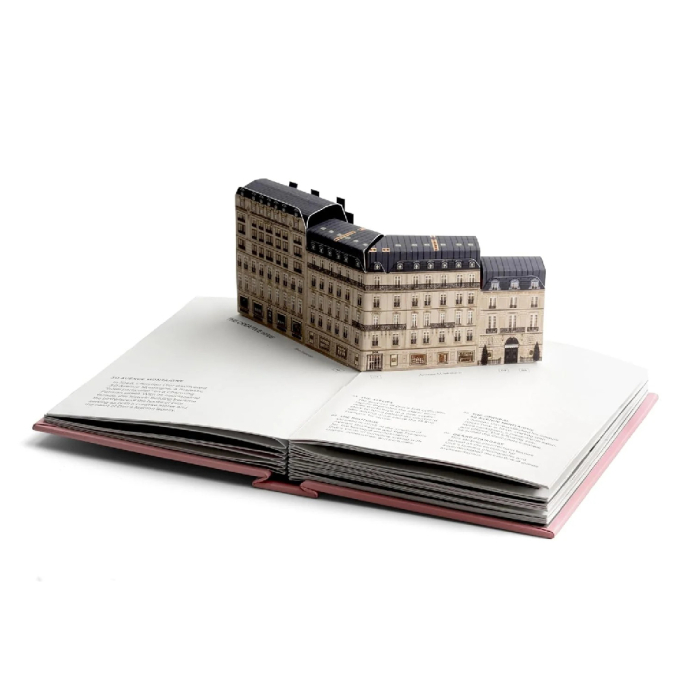 Fashion Unfolded: Pop-Up Dior
